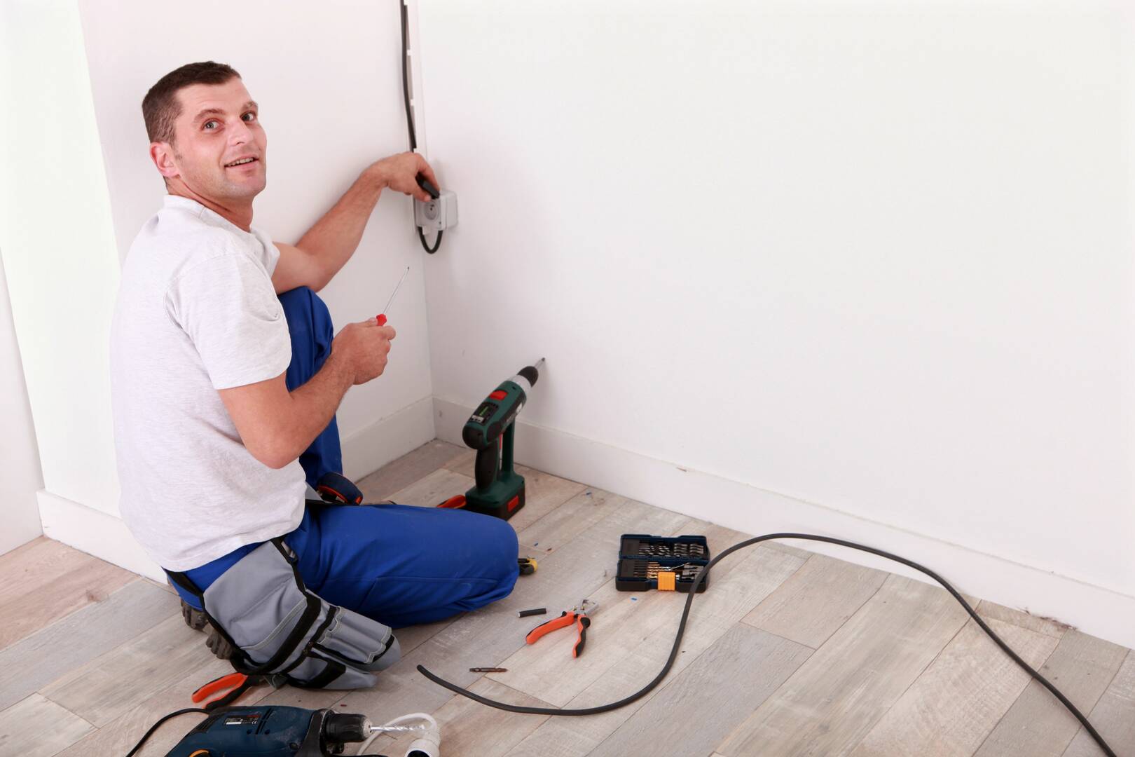 Business Electrical Repair Glendale AZ
